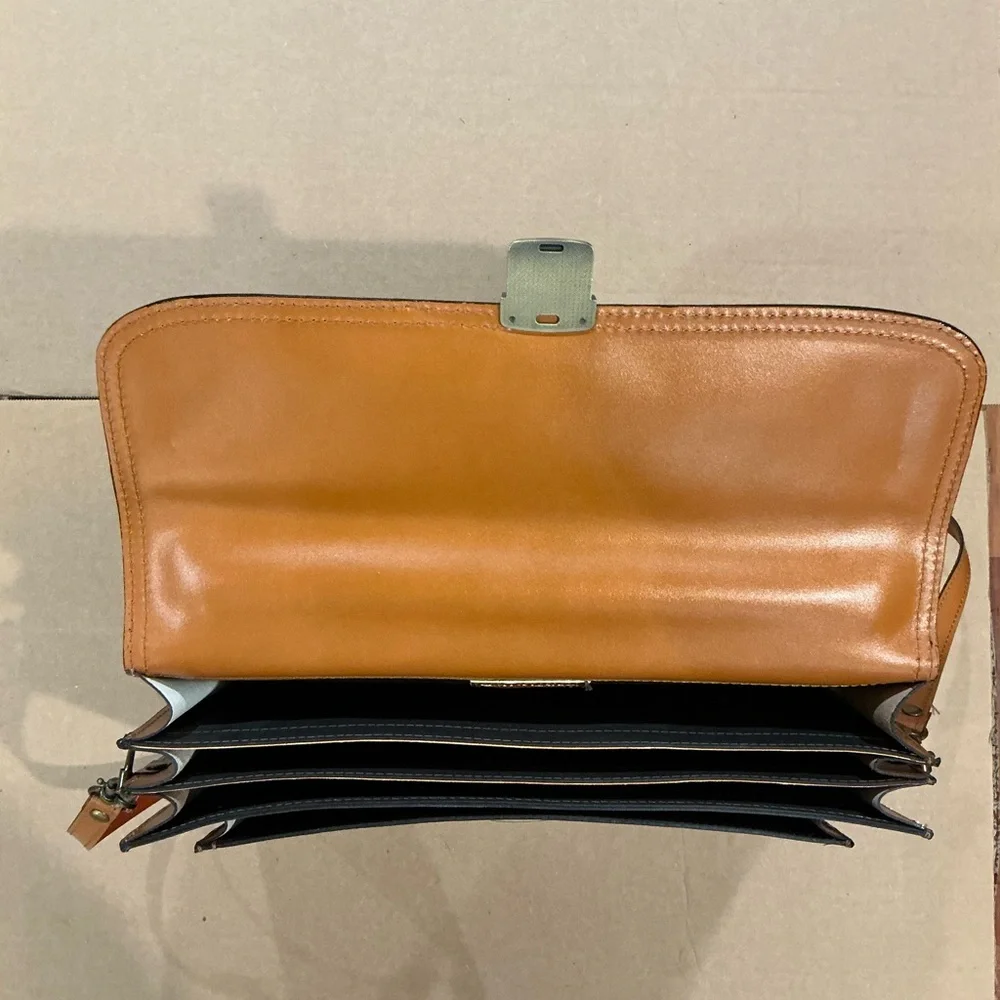 Classic Tan Leather Briefcase Shoulder Bag